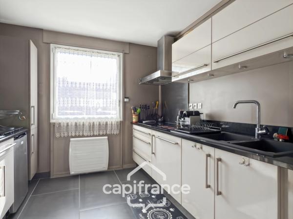 Appartement plain-pied en centre-ville, dans une résidence sécurisée