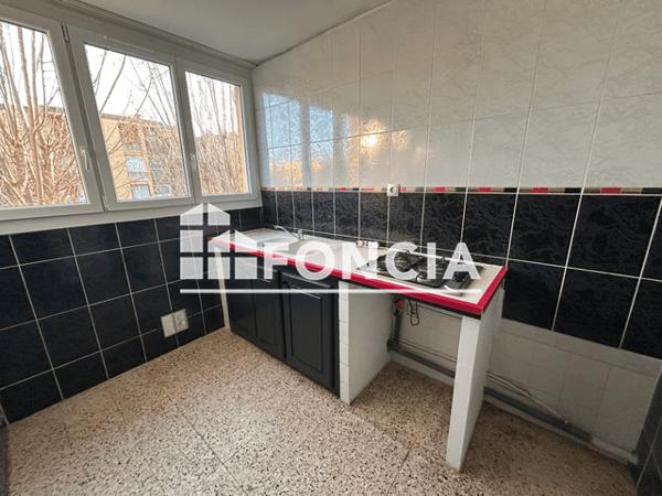 Location Appartement 2 pièces 44.68 m² - AVENUE MARIUS RUINAT Marignane 13700