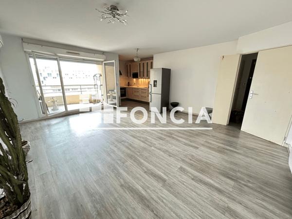 Location Appartement 4 pièces 84.4 m² - PATIO DES CISTES Marseille 13010