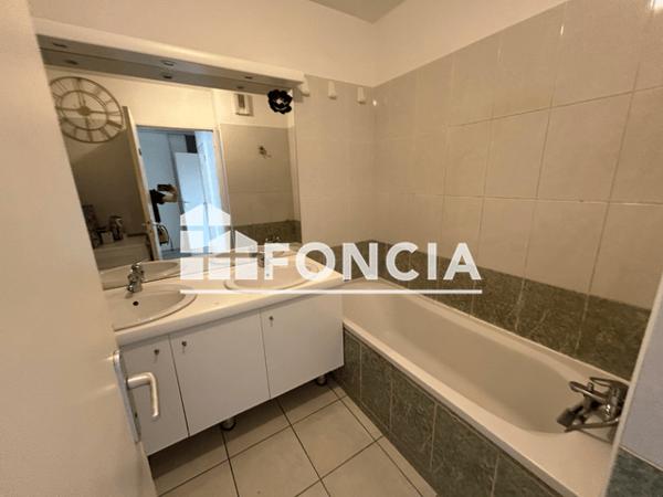 Location Appartement 4 pièces 84.4 m² - PATIO DES CISTES Marseille 13010