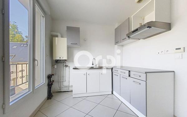Appartement à louer    3 pièces •  Crépy-en-Valois