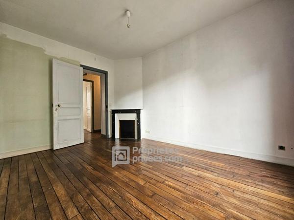 EXCLUSIVITE SURESNES - MURS COMMERCIAUX LIBRES AVEC LOGEMENT 231.49 m2