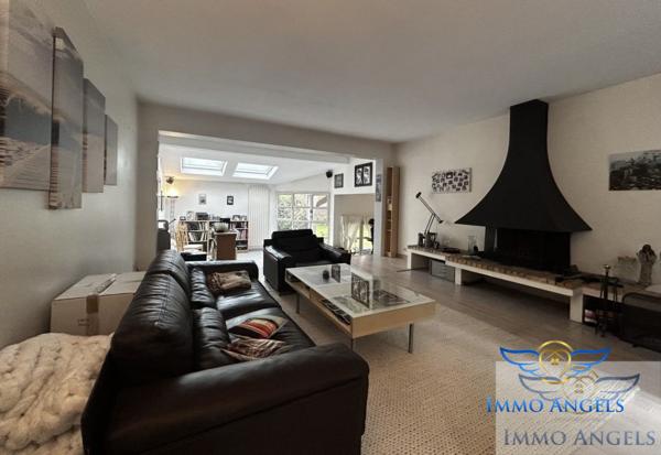 L'HAY LES ROSES-LES BLONDEAUX-MAISON DE 175 M2+90M2 (GARAGE-ATELIER-BUANDERIE)-5 CHAMBRES- PARCELLE ARBOREE DE 520 M2.