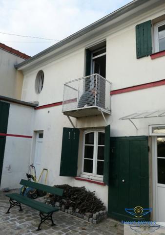 L'HAY LES ROSES-LES BLONDEAUX-MAISON DE 175 M2+90M2 (GARAGE-ATELIER-BUANDERIE)-5 CHAMBRES- PARCELLE ARBOREE DE 520 M2.