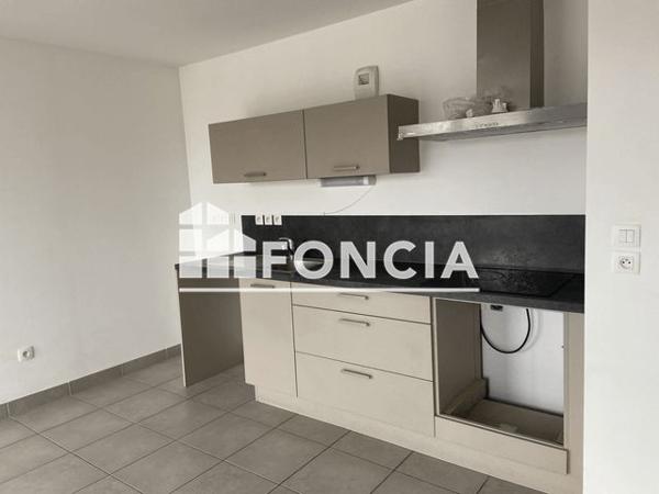 Location Appartement 3 pièces 66.1 m² - BAT B 19 RUE SALEMBIER Hellemmes 59260