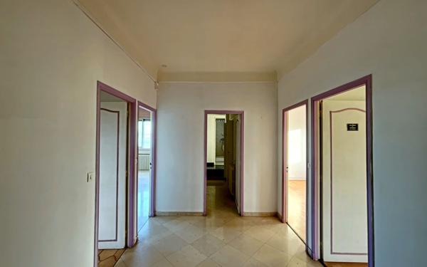 Appartement à vendre    4 pièces • 97,48 m2 Martigues