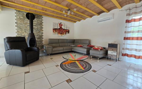 Maison à vendre    6 pièces •  Saint-Cyprien