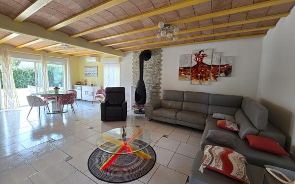 Maison à vendre    6 pièces •  Saint-Cyprien