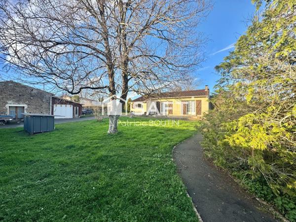 PAVILLON PLAIN PIED 2 CHAMBRES + JARDIN ET GARAGE A AUGE