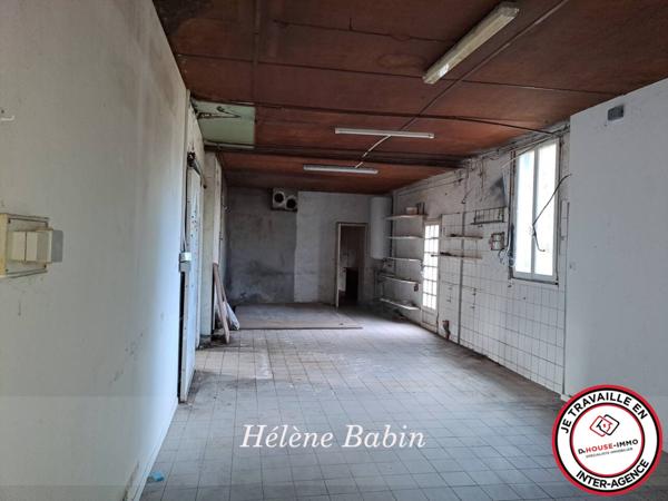 Immeuble à vendre 10 pièces de 240 m²