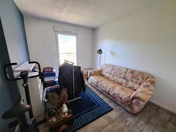 Maison 3 chambres avec garage à St Yrieix sur Charente