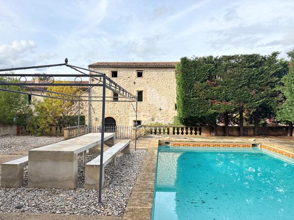 A LOUER LE PUY SAINTE REPARADE APPARTEMENT 2 PIECES 45.5 M² AVEC JARDIN, CAVE ET PLACE DE STATIONNEMENT