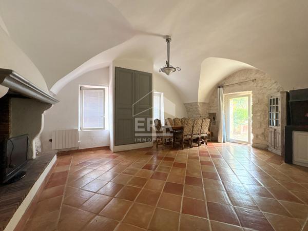 A LOUER LE PUY SAINTE REPARADE APPARTEMENT 2 PIECES 45.5 M² AVEC JARDIN, CAVE ET PLACE DE STATIONNEMENT