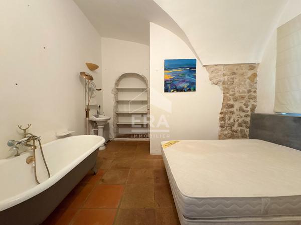 A LOUER LE PUY SAINTE REPARADE APPARTEMENT 2 PIECES 45.5 M² AVEC JARDIN, CAVE ET PLACE DE STATIONNEMENT