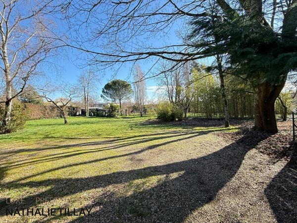 Orléans Maison de charme et de caractère, à vendre, 227m² habitables, parc de 3755 m²