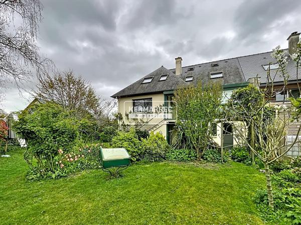 Maison 9 pièces – 190 m² environ à Saint-Grégoire (ref : 32787)