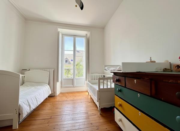 EXCLUSIVITE – Boulevard Dalby – Appartement trois chambres et un bureau