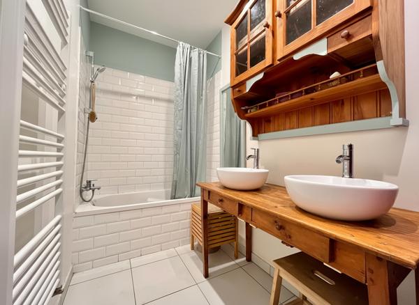 EXCLUSIVITE – Boulevard Dalby – Appartement trois chambres et un bureau