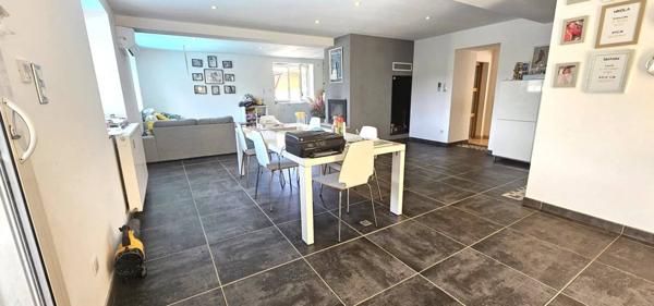 MAISON EN PIERRE 210m2 AVEC TERRAIN PISCINE.