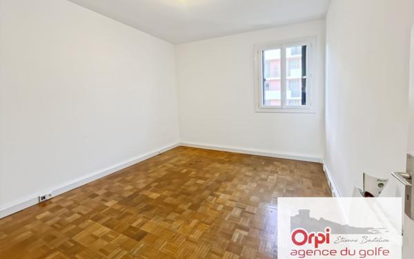 Appartement à louer    3 pièces •  Ajaccio