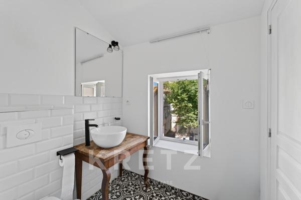 Maison de caractère rénovée, 4 suites, patio intimiste