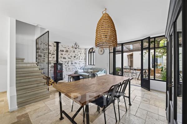 Maison de caractère rénovée, 4 suites, patio intimiste