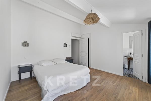 Maison de caractère rénovée, 4 suites, patio intimiste