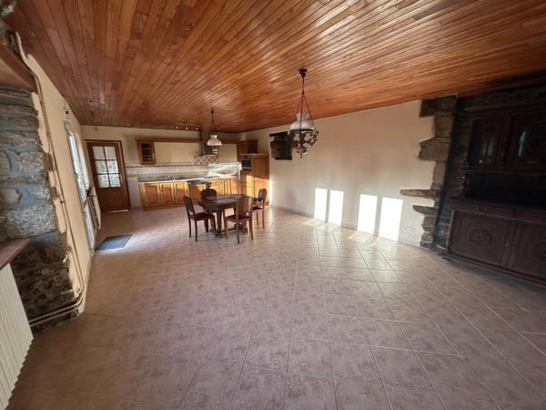 Maison à PLOUARET, 22420 - 6 pièces 170m²