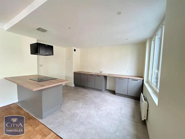 Appartement à louer 3 pièces 84.89m²