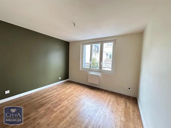 Appartement à louer 3 pièces 84.89m²