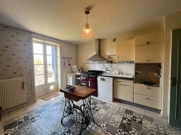Maison à vendre 7 pièces ARC SUR TILLE (21)