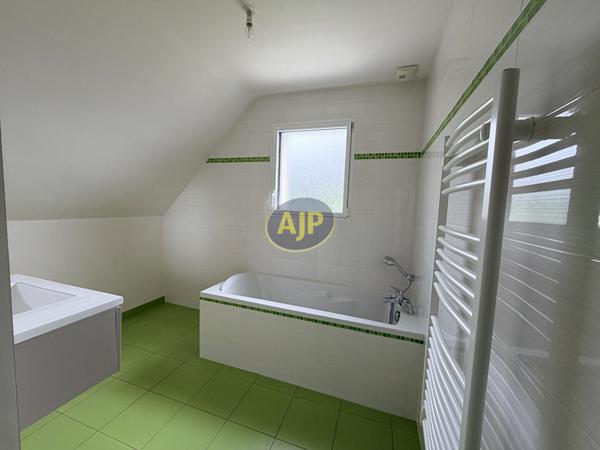 Vente maison La Chapelle De Brain : 282 820 € - AJP By Marie