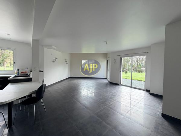 Vente maison La Chapelle De Brain : 282 820 € - AJP By Marie