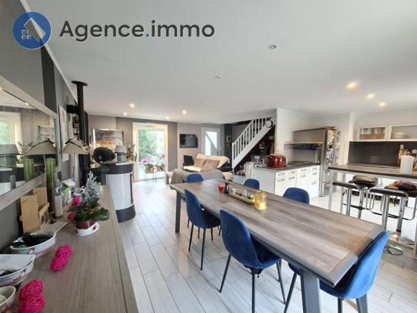 À vendre - Maison traditionnelle, 6 pièces située à Mulsanne (72230)