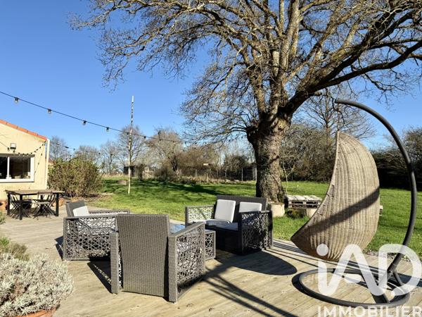 Maison à vendre 7 pièces 180 m² Saint-Étienne-de-Montluc