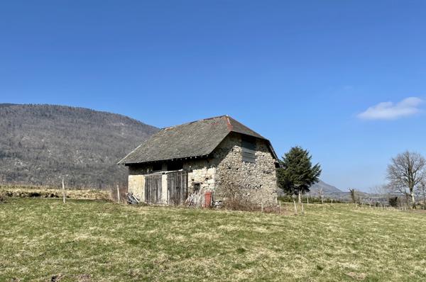 Saint-Thibaud-de-Couz (73160) Rare - grange à la vente - St Thibaud de Couz - 73160