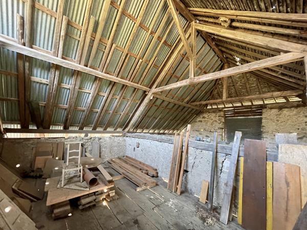 Saint-Thibaud-de-Couz (73160) Rare - grange à la vente - St Thibaud de Couz - 73160