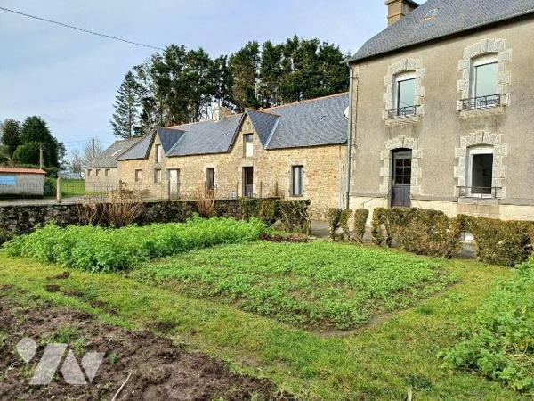 - Maison composée au rez-de-chaussée: Cuisine, d'un salon salle à manger., d'une pièce de vie, ...