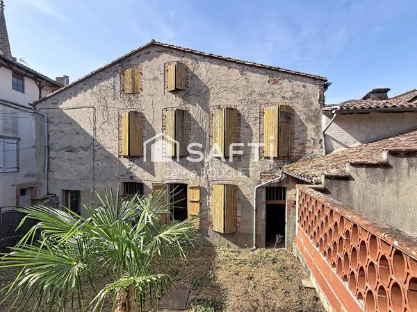 Ensemble immobilier à rénover au coeur de ville