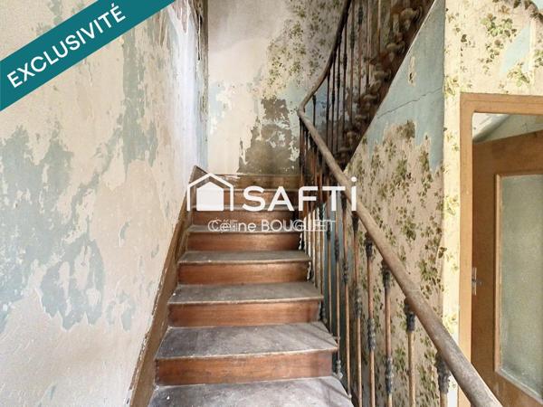 Ensemble immobilier à rénover au coeur de ville