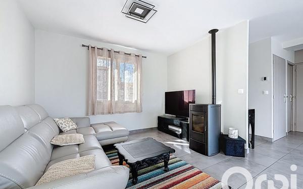 Maison à vendre    4 pièces •  Théza