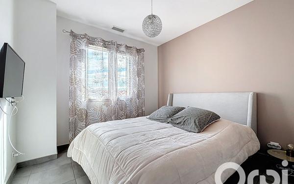 Maison à vendre    4 pièces •  Théza