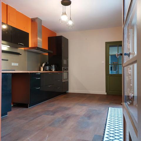 Maison à vendre 9 pièces MONTAUBAN (82) avec jardin et dépendance