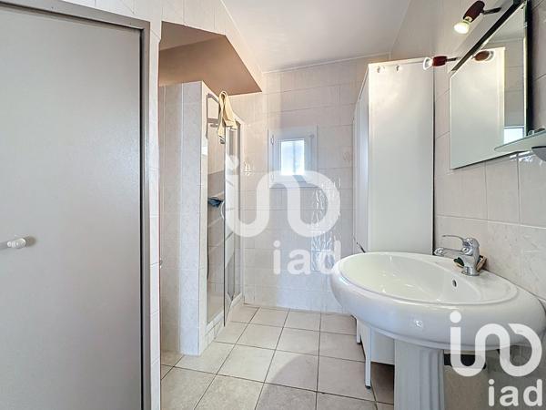 Maison à vendre 4 pièces 132 m² Sainte-Cécile-les-Vignes