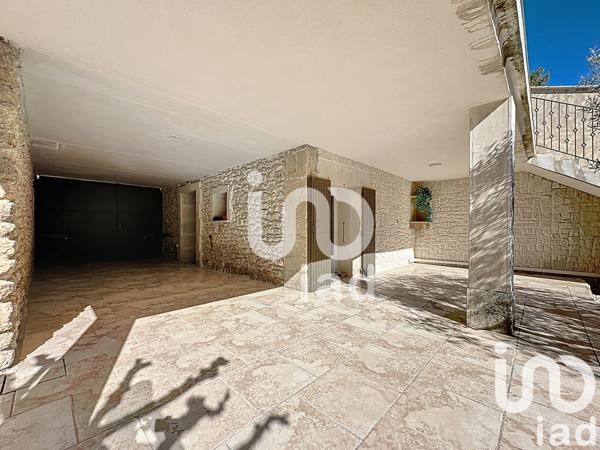 Maison à vendre 4 pièces 132 m² Sainte-Cécile-les-Vignes