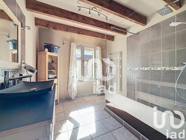 Maison à vendre 4 pièces 132 m² Sainte-Cécile-les-Vignes