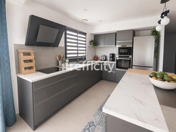 Maison
         7 pièces
        - 146 m² 404 000 € *