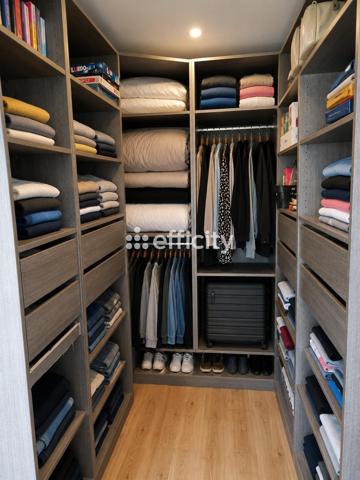Maison
         7 pièces
        - 146 m² 404 000 € *