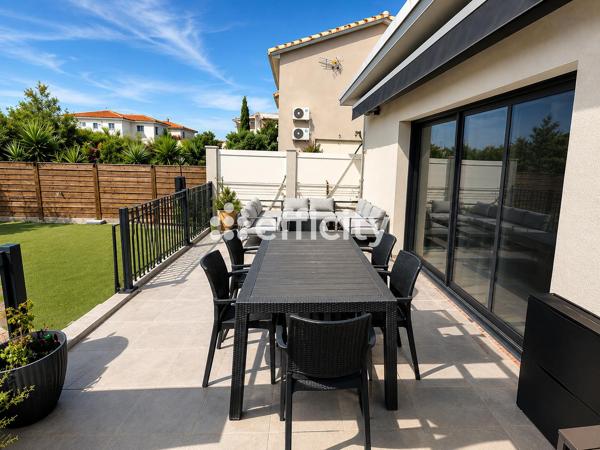 Maison
         7 pièces
        - 146 m² 404 000 € *