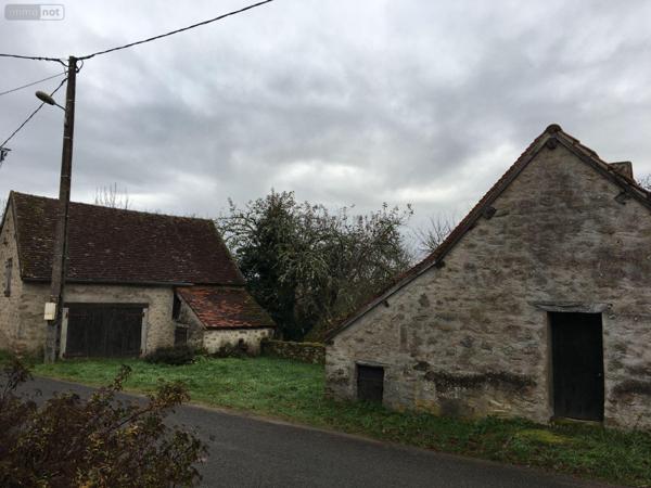 Maison à restaurer à vendre à Saint-Sernin-du-Bois en Saône-et-Loire (71200), ref : 13744/322
